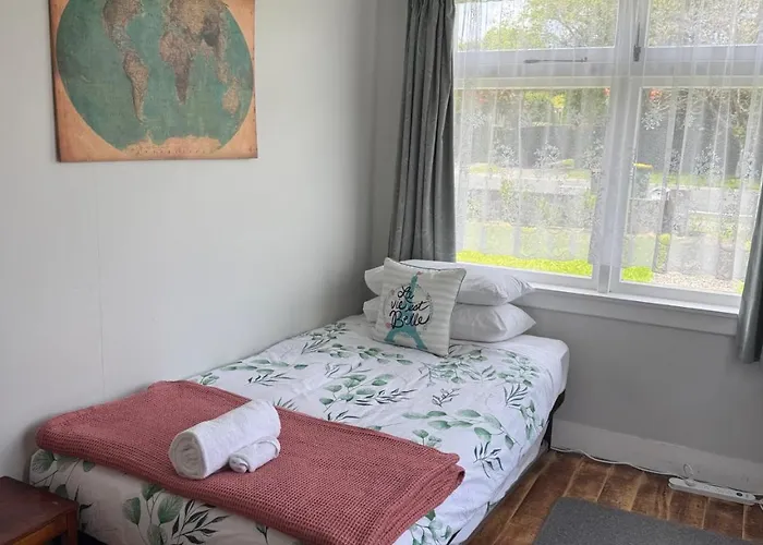 Devon Eleven | Cottage, Walk To Town 罗托鲁阿